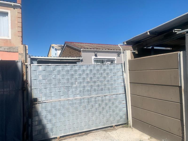 4 Bedroom Property for Sale in Beacon Valley Western Cape
